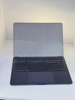 Laptop Apple MacBook Air 2025 M4 8GB Apple M4 SSD 512GB