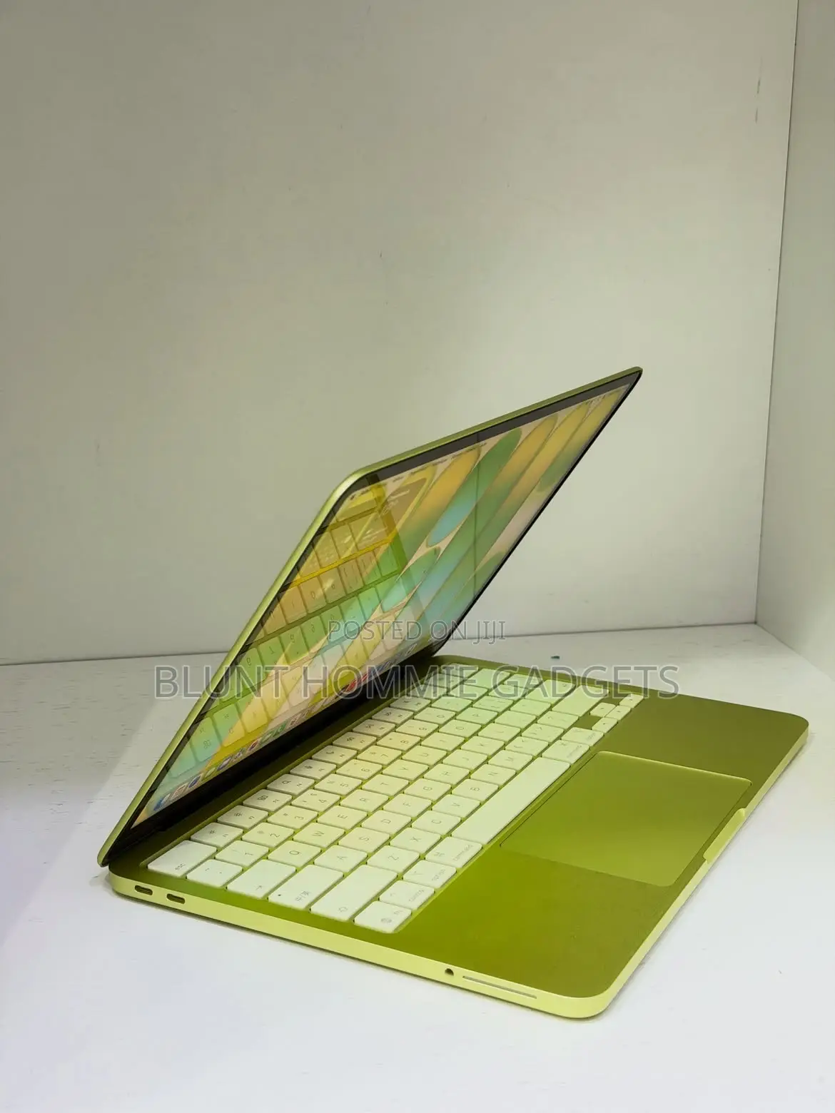 Laptop Apple MacBook Neo 2026 8GB SSD 128GB