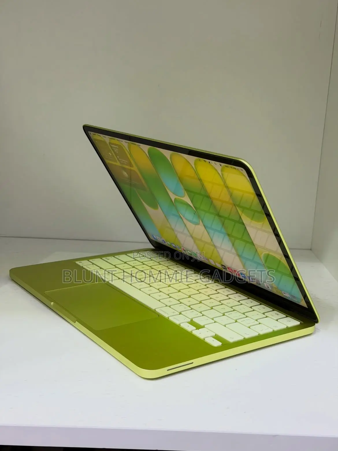Laptop Apple MacBook Neo 2026 8GB SSD 128GB