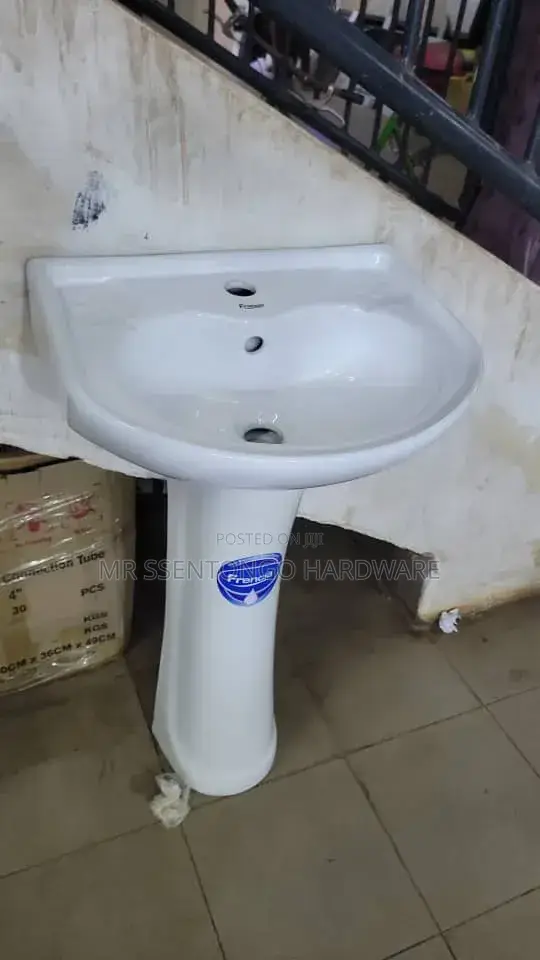 Hand Basin With Padstol Medium Size Francia Good Quality (All Types)
