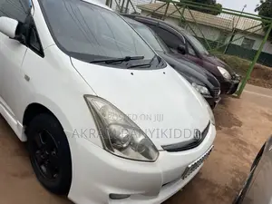 Toyota Wish 2004 White