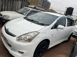 Toyota Wish 2004 White