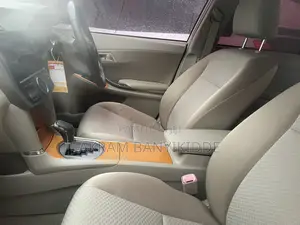 Toyota Premio 2010 White