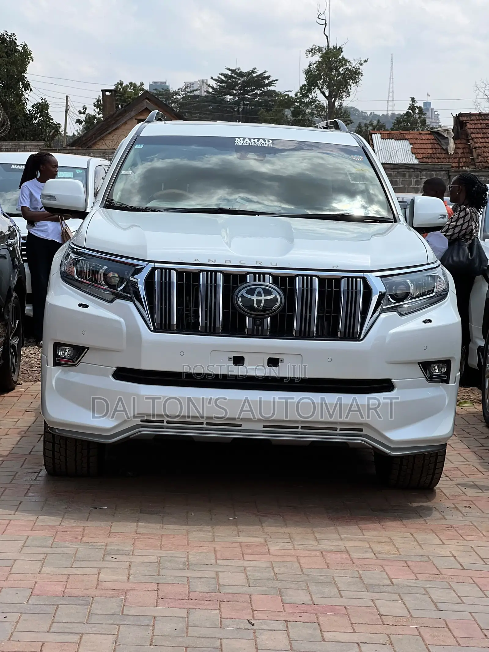Toyota Land Cruiser Prado 2.8 2022 White
