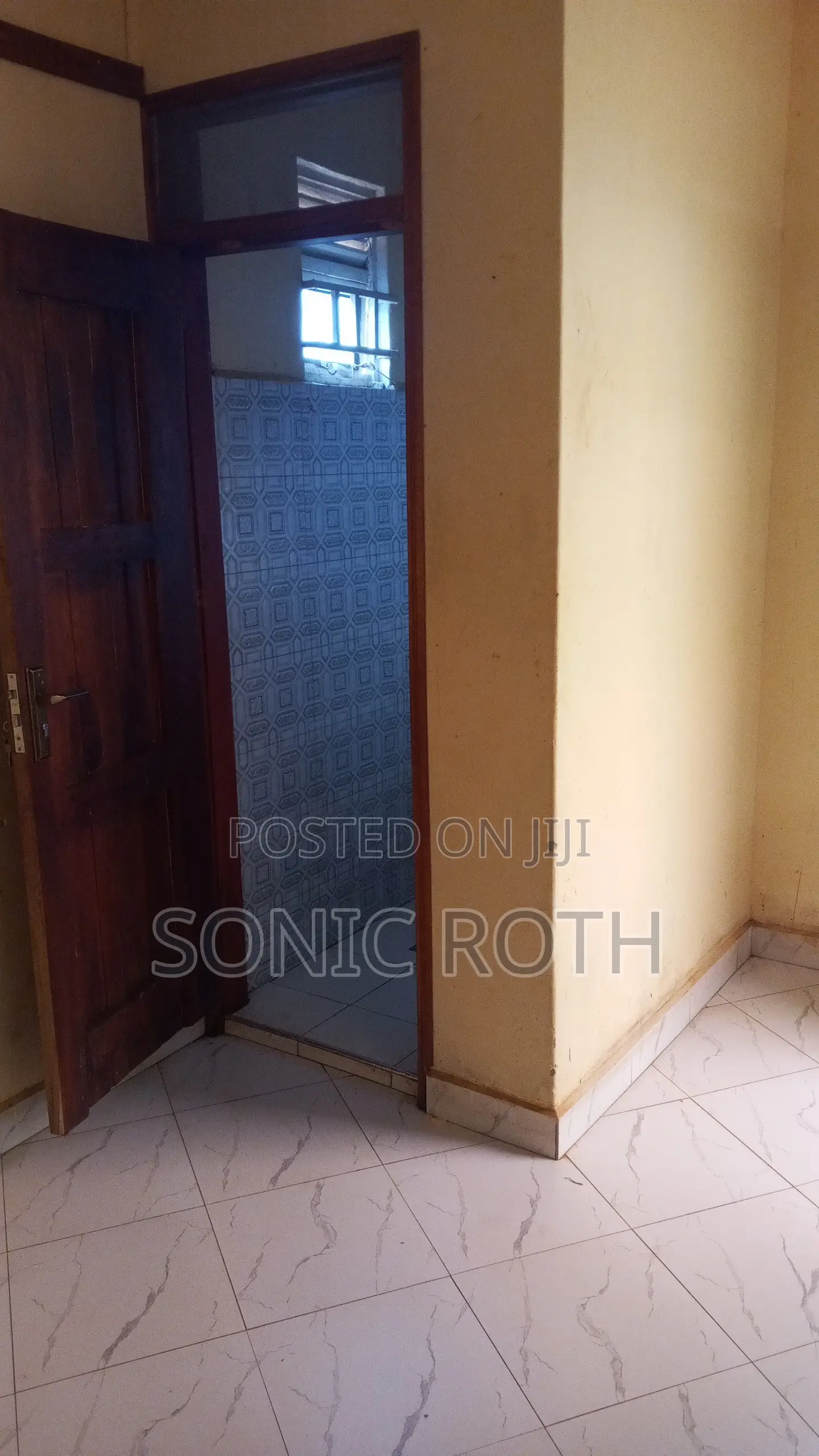 1bdrm Block of Flats in Zana, Ssabagabo-Makindye for rent