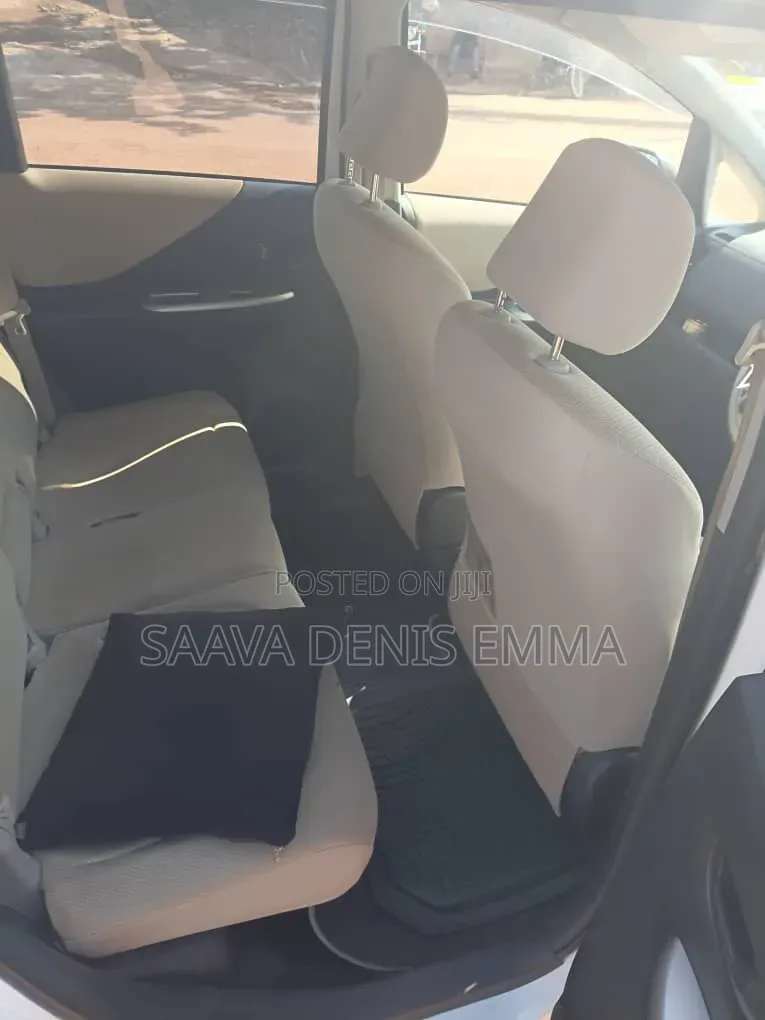 Toyota Ractis 2011 White