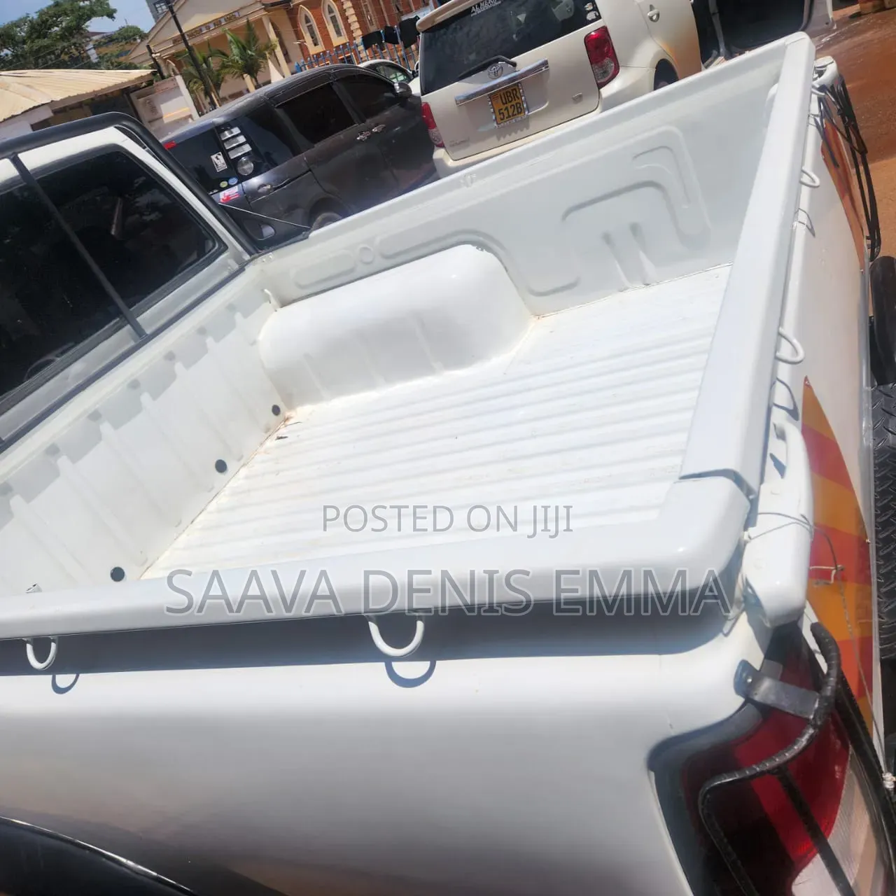 Nissan Hardbody 2010 White