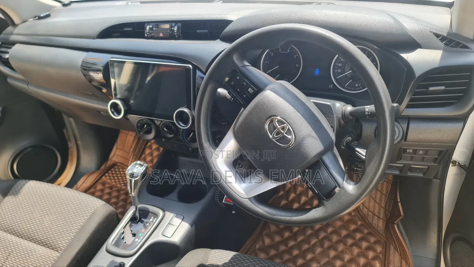 Toyota Hilux 2017 White