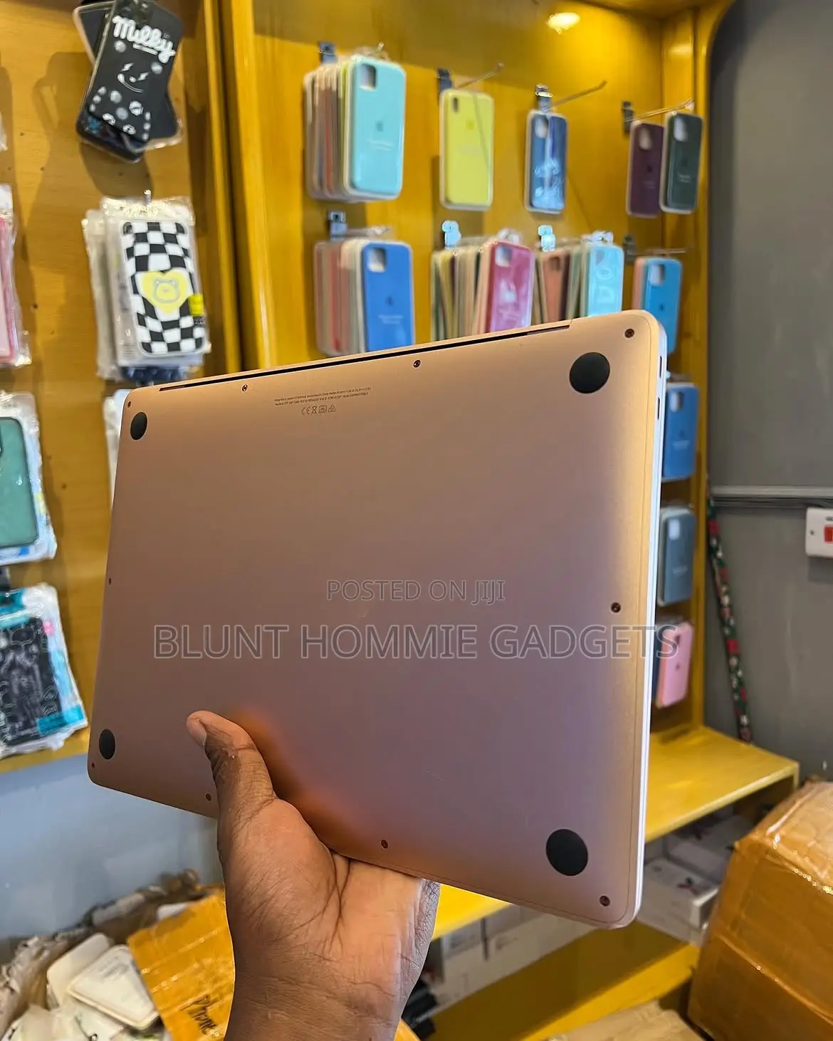 Laptop Apple MacBook Pro 2020 M1 8GB Intel Core i5 SSD 256GB