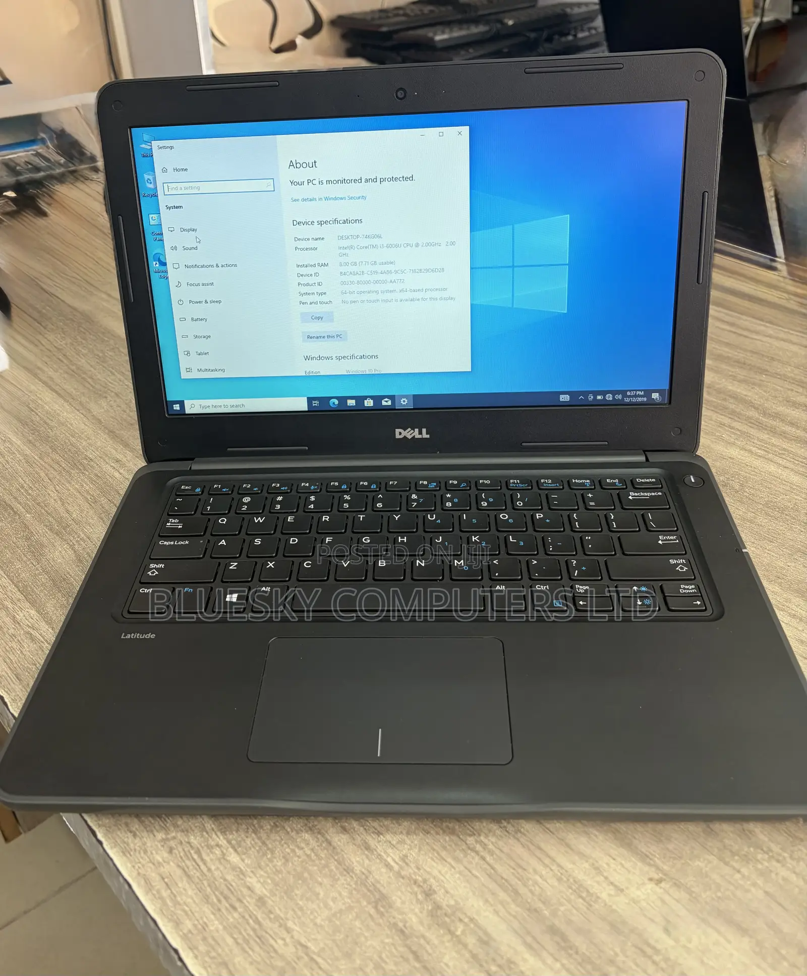 New Laptop Dell Latitude 3380 8GB Intel Core i3 HDD 500GB