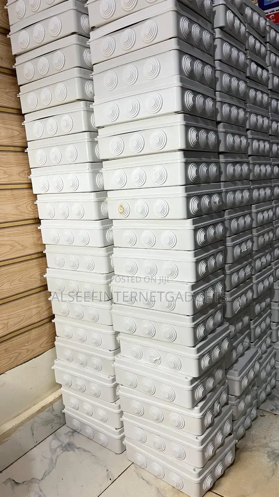 Adaptable Boxes/Junction Boxes