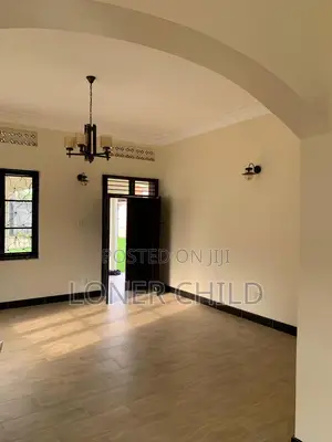 4bdrm Bungalow in Central Division for sale