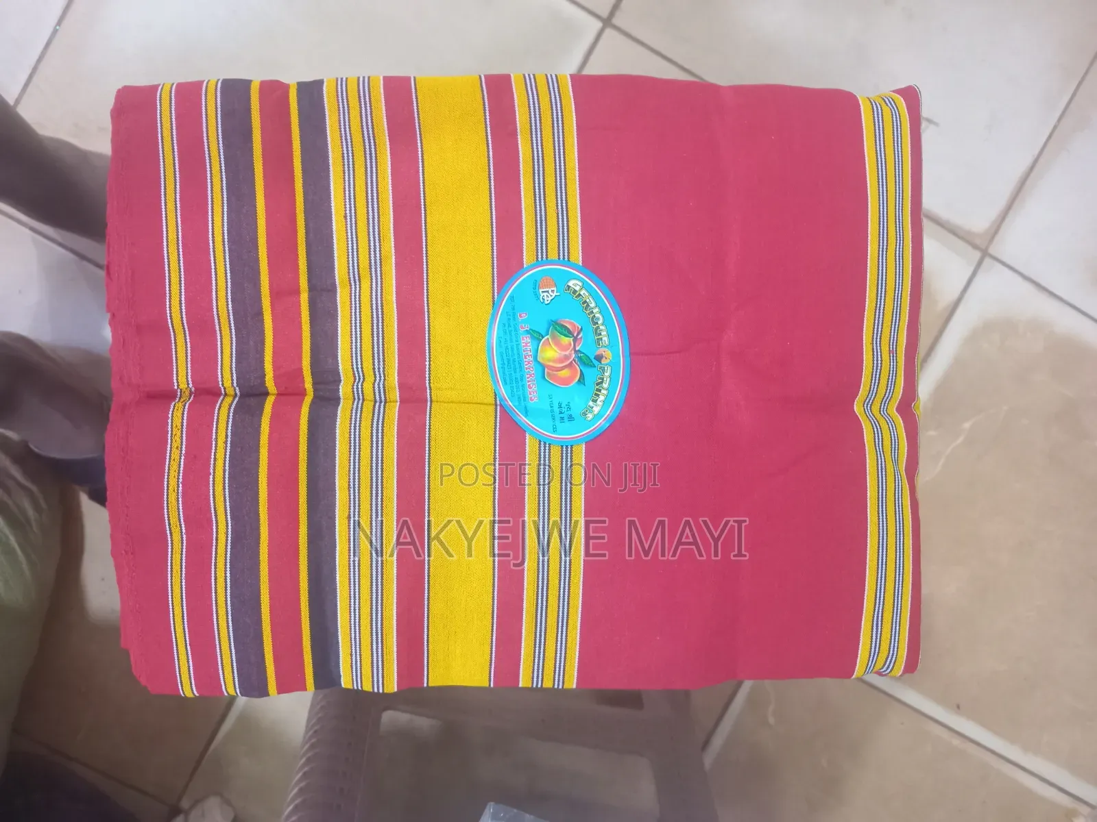 Fina Gomesi Center and Accessories