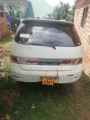 Toyota Gaia 1998 White