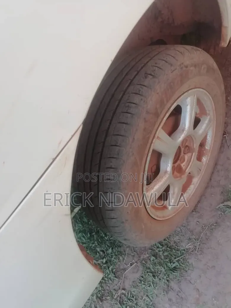 Toyota Gaia 1998 White