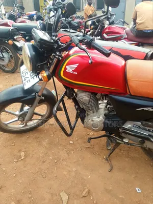 Honda CBR 2024 Red