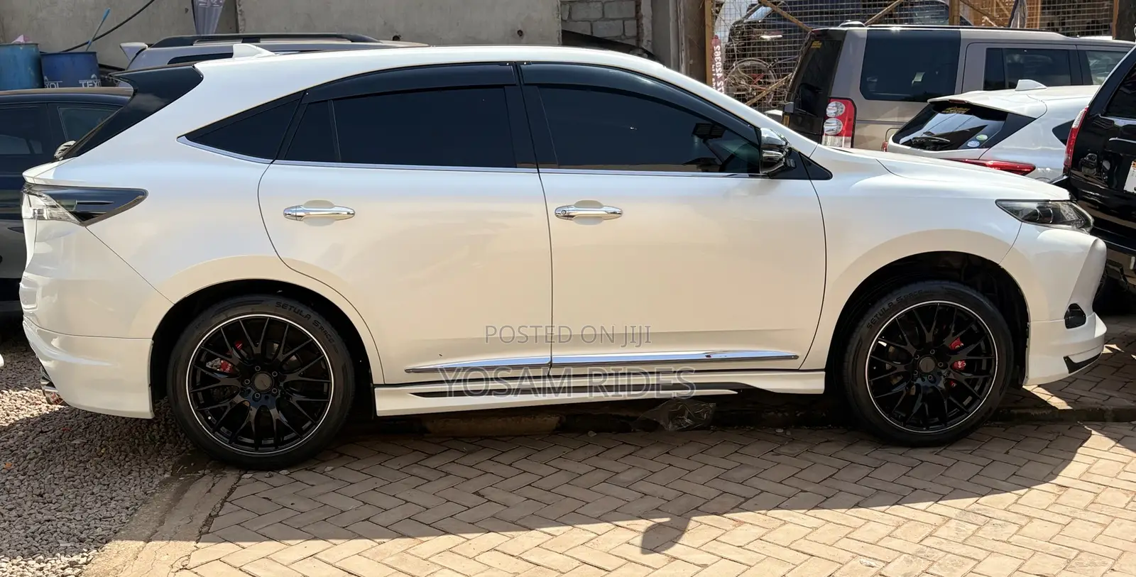 Toyota Harrier 2.0 2017
