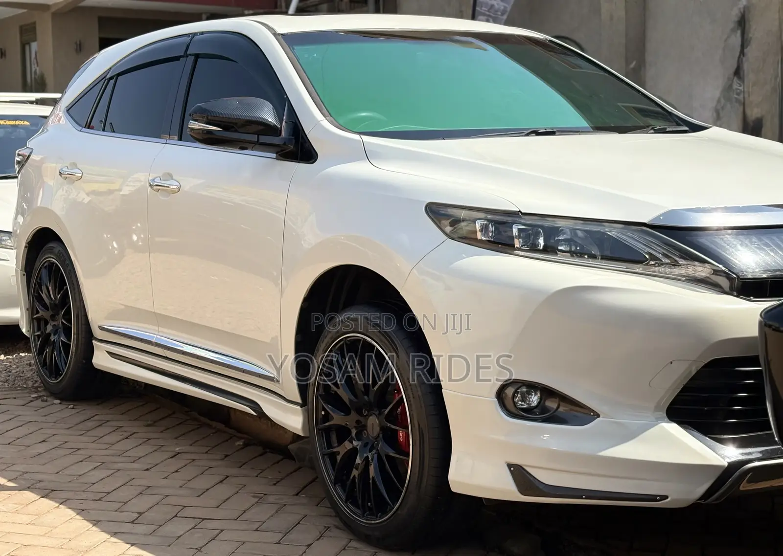 Toyota Harrier 2.0 2017