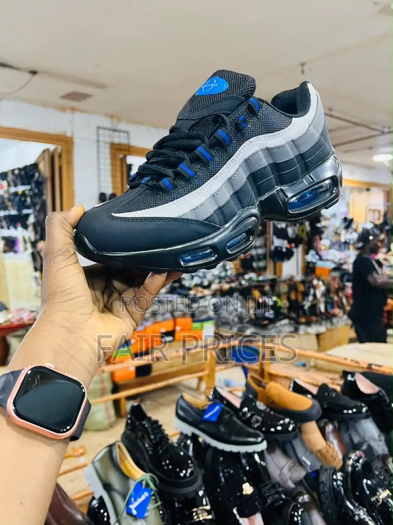 Nike Airmax Running Sneakers