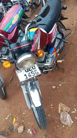 Bajaj Boxer 100 2016 Red