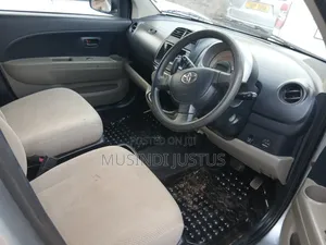Toyota Passo 2008 Silver