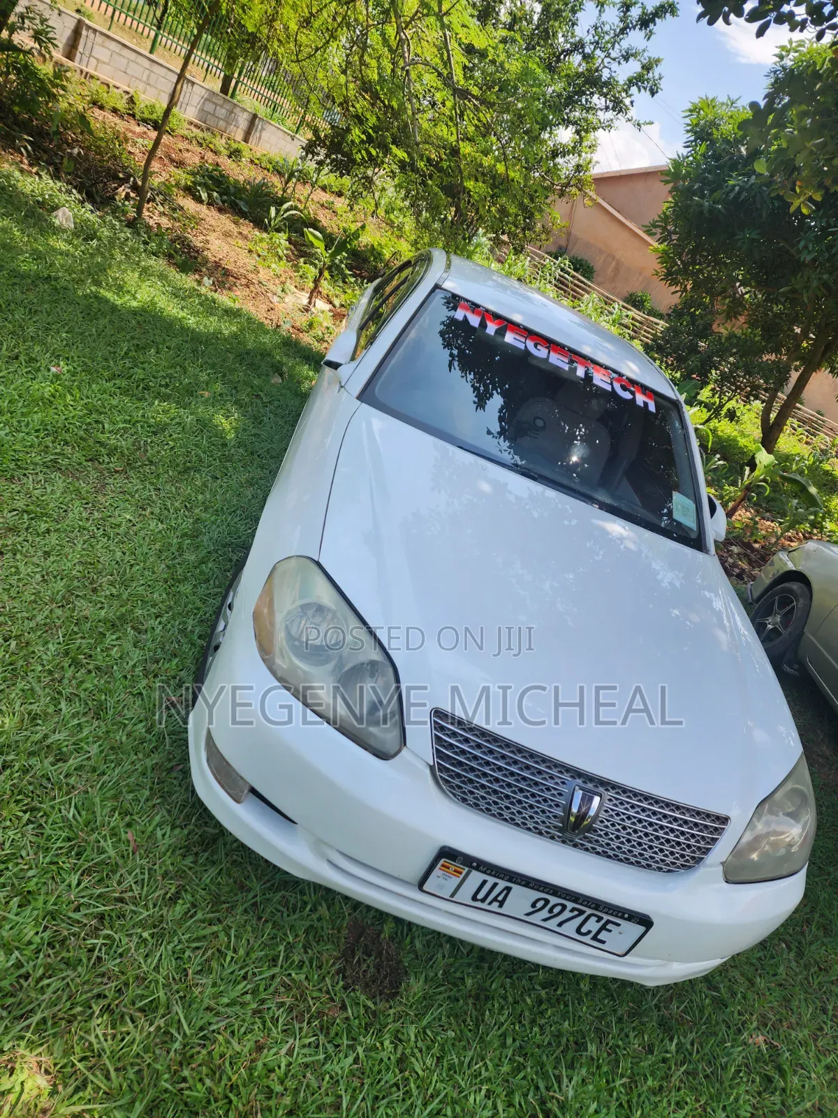 Toyota Mark II 2004 White