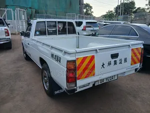 Nissan Pick-Up 2.5D 1998 White
