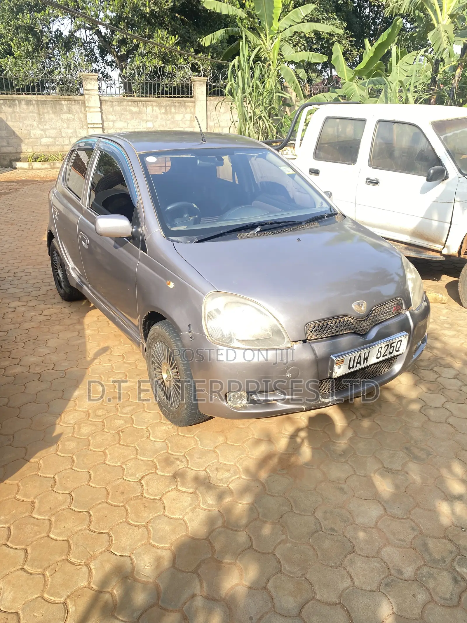 Toyota Vitz 1.3 FWD 5dr 2001 Gray