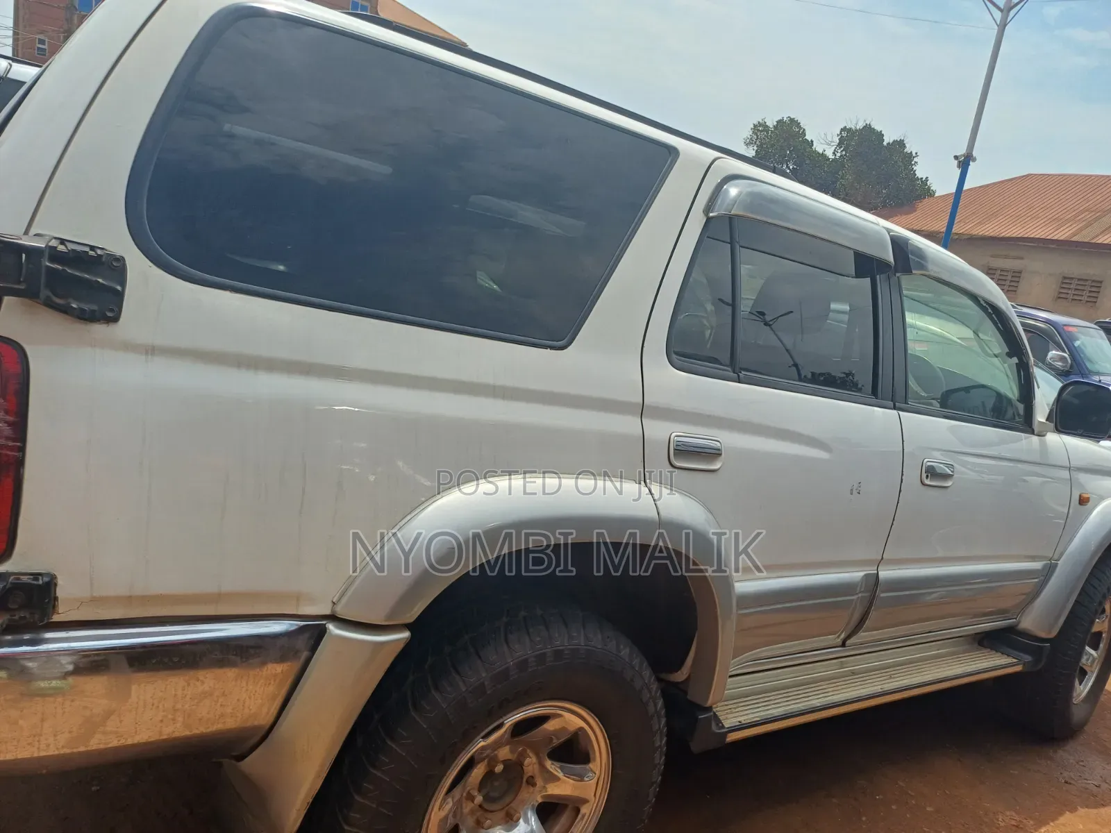 Toyota Hilux Surf 1998 White