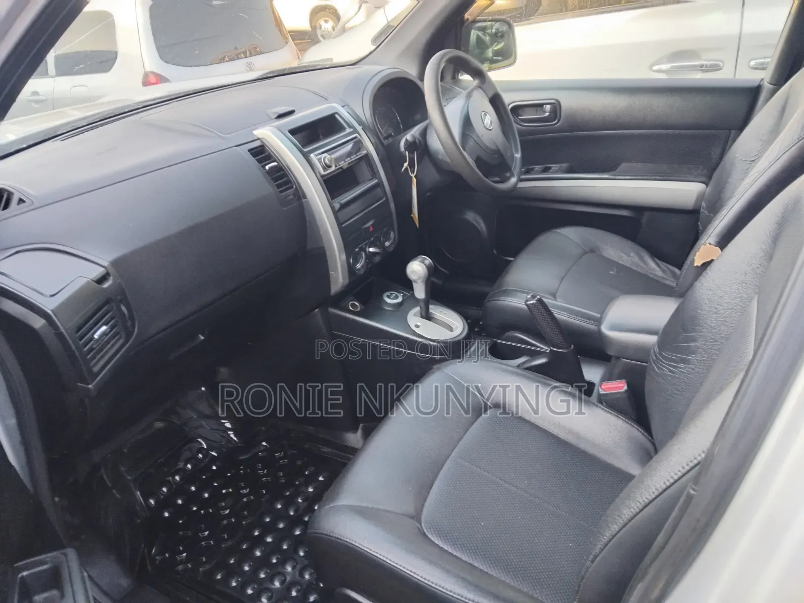 Nissan X-Trail 2010 Silver