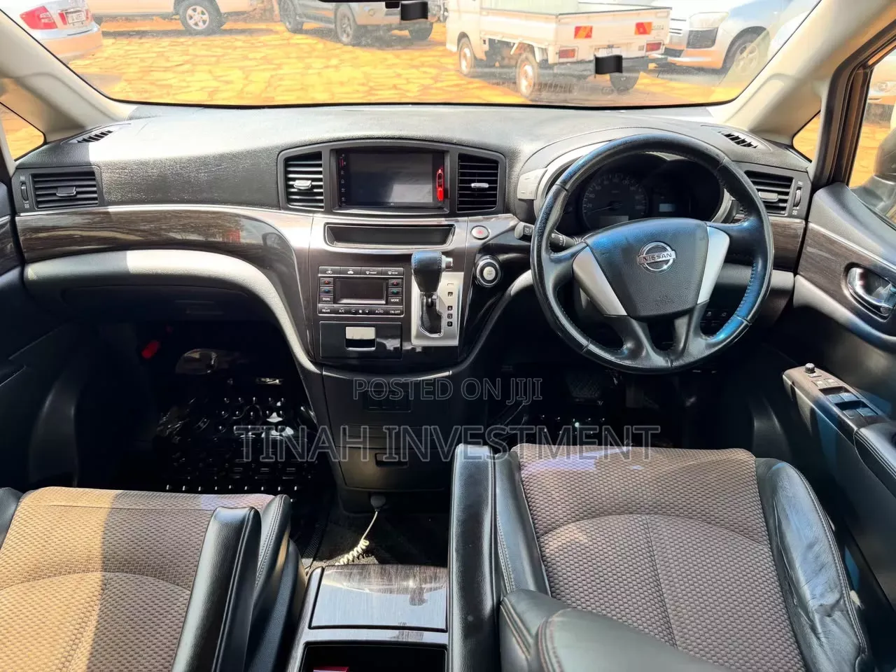 Nissan Elgrand 2012 Black