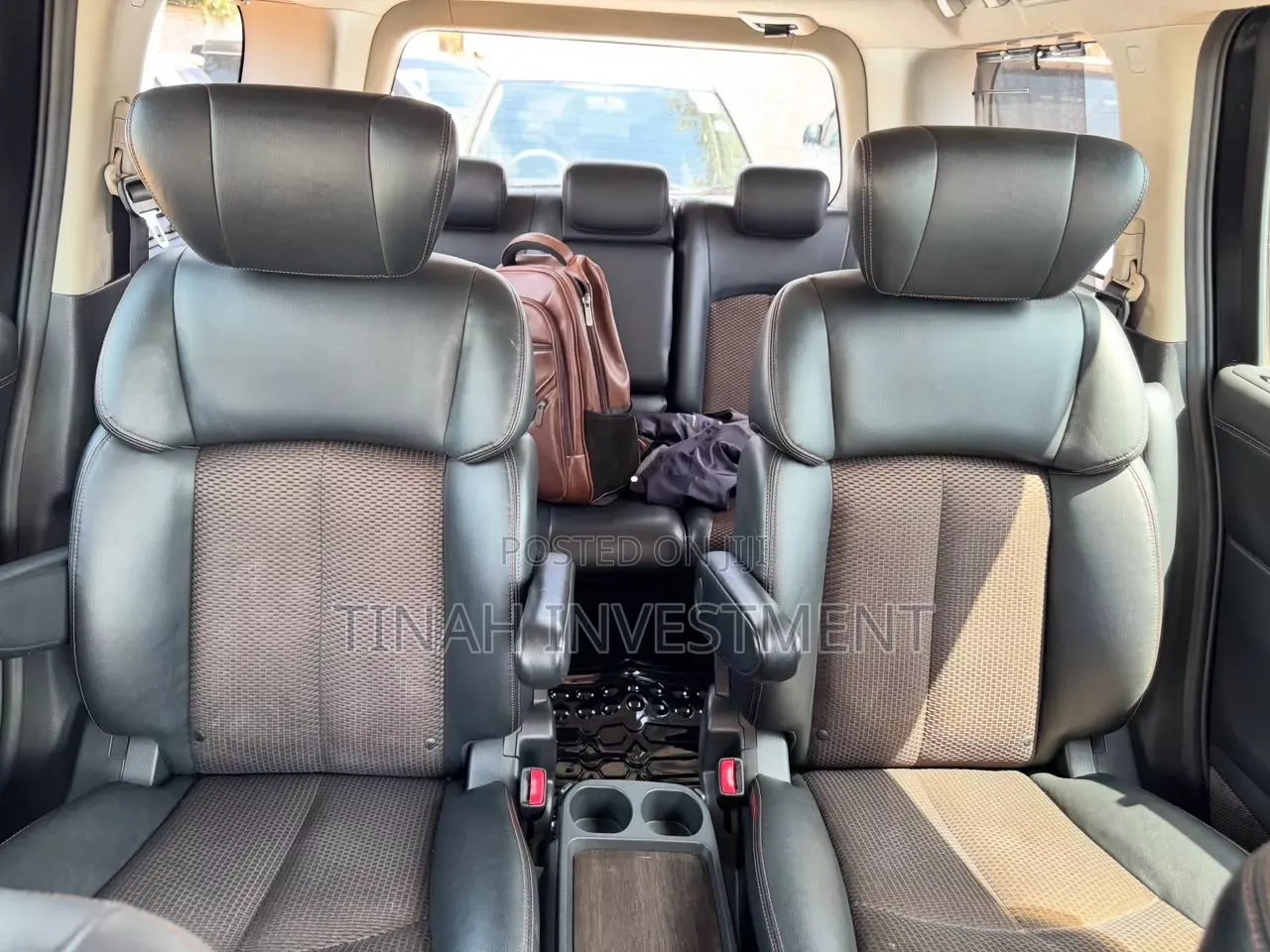 Nissan Elgrand 2012 Black
