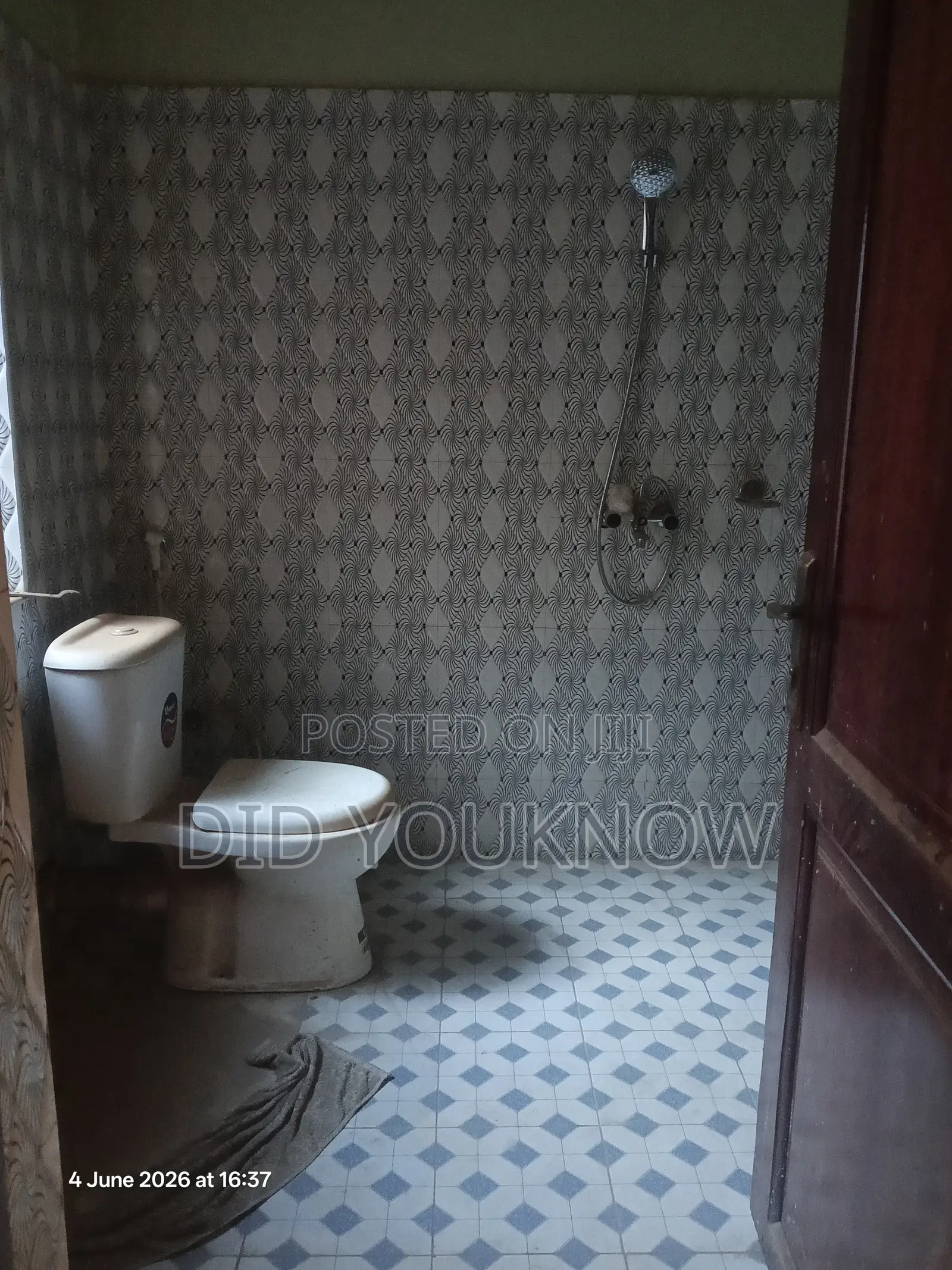 5bdrm Bungalow in Kiyindi Estate, Central Division for sale