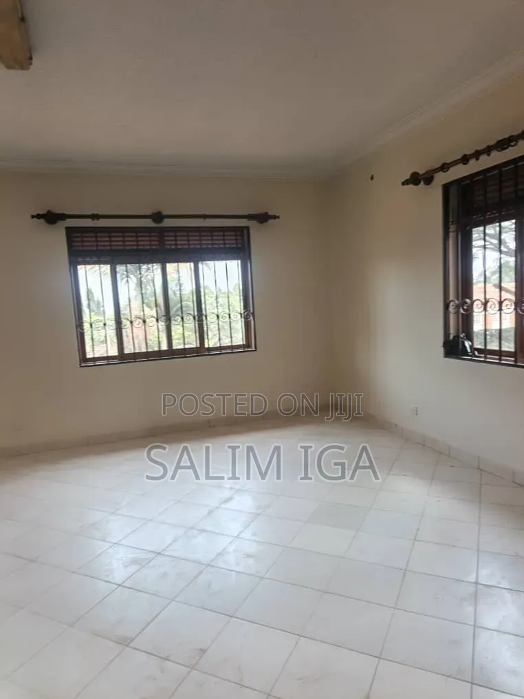 7bdrm Maisonette in Kololo Property, Central Division for rent