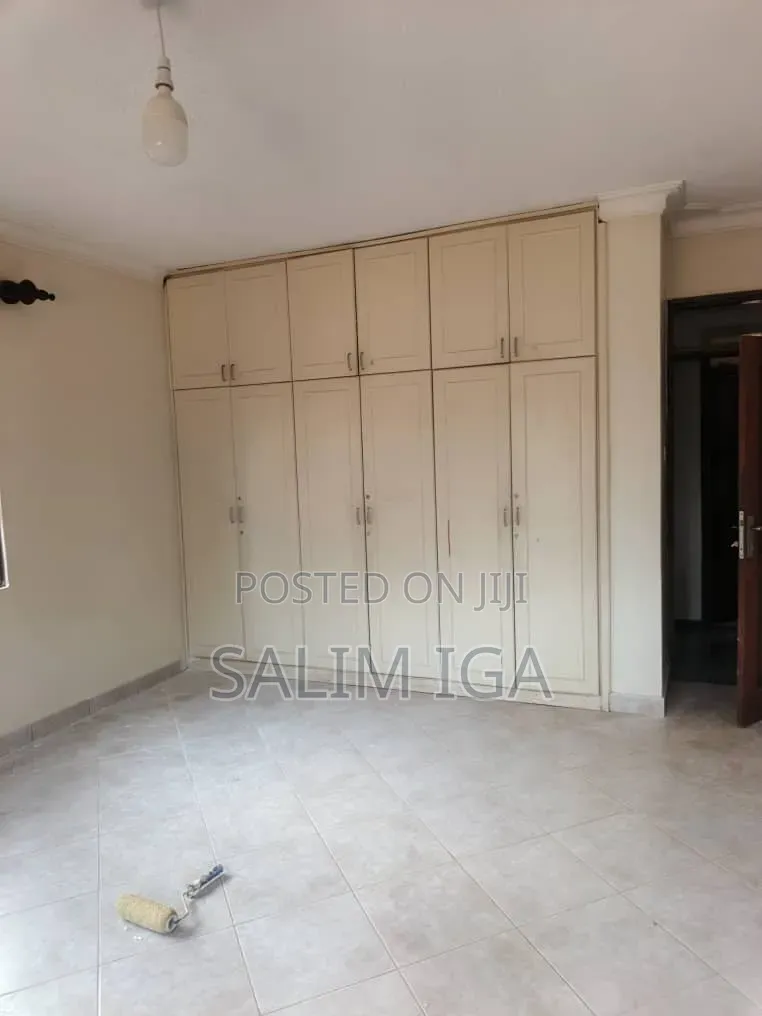 7bdrm Maisonette in Kololo Property, Central Division for rent
