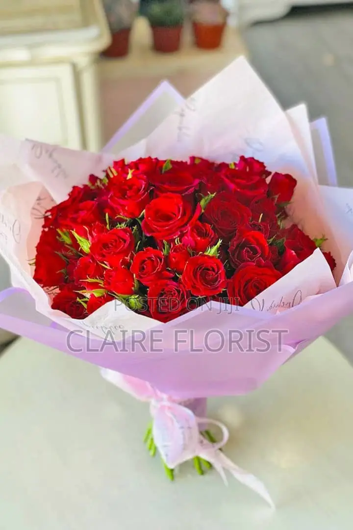 Girlfriend’S Day Fresh Flower Bouquet