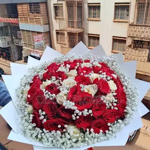 Girlfriend’S Day Fresh Flower Bouquet
