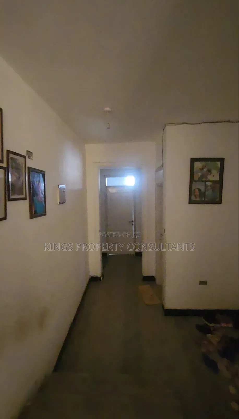 4bdrm Mansion in Lavington Estate, Wakiso / Wakiso for sale