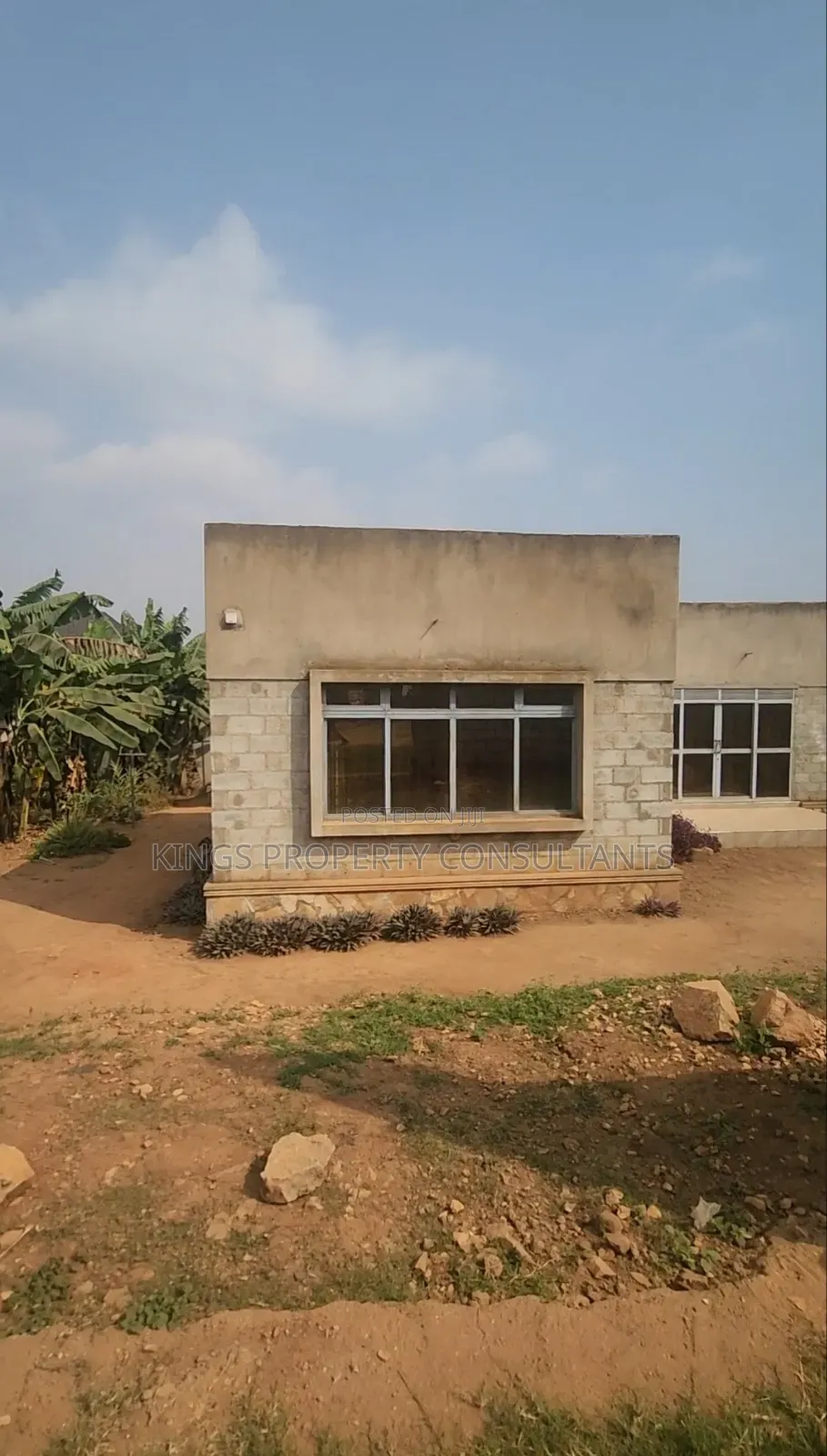 4bdrm Mansion in Lavington Estate, Wakiso / Wakiso for sale
