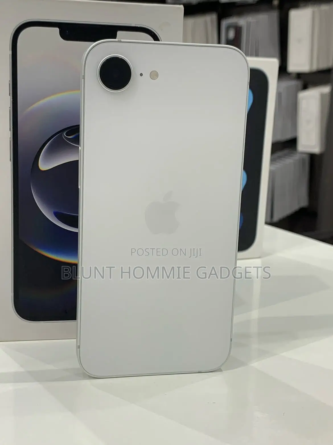Apple iPhone 16e 128 GB White