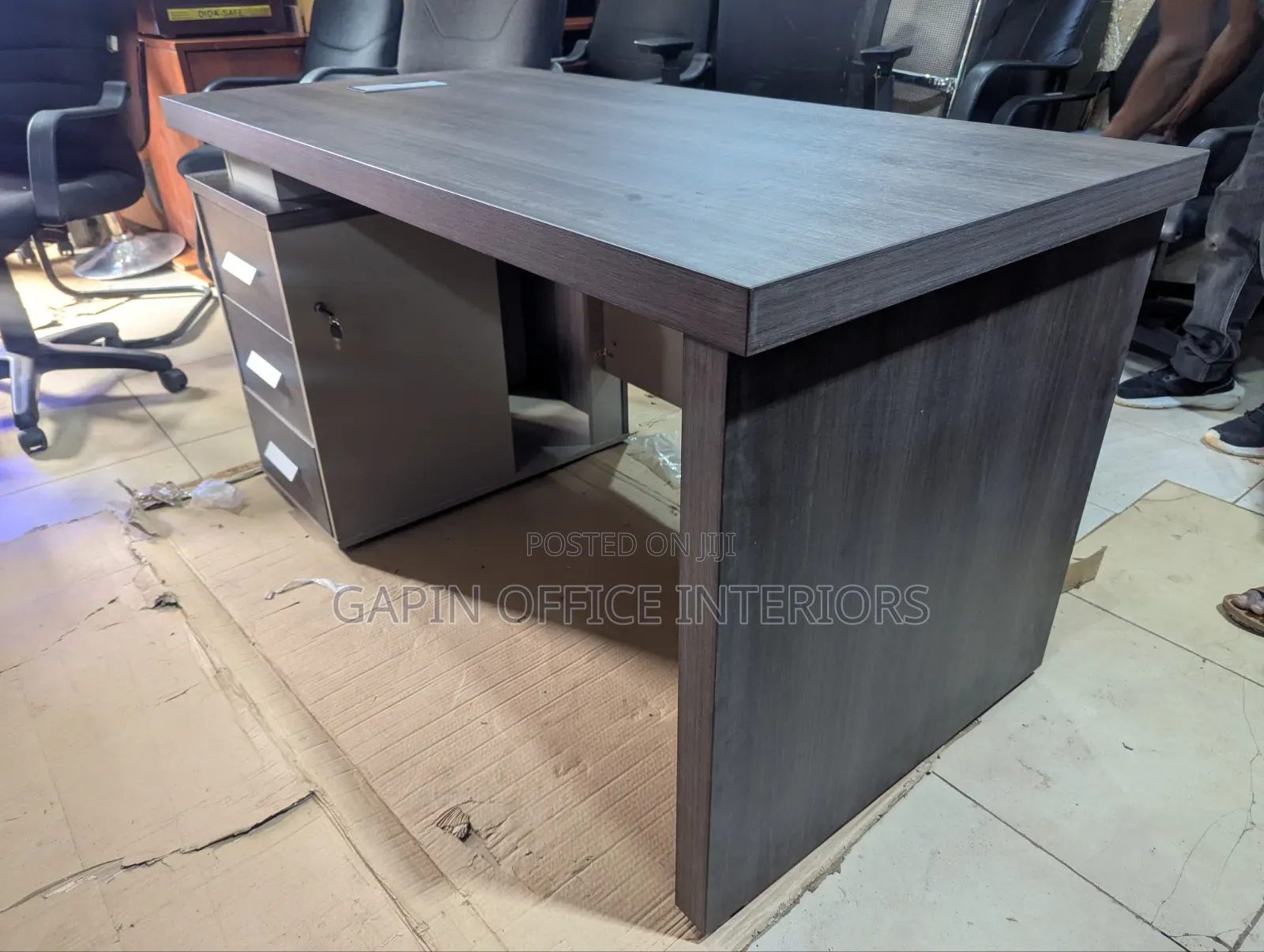 Bran New 140cm // 1.4 Meters Executive Desk With Fixed Drawers