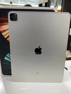 Apple iPad Pro 12.9 (2021) 128 GB Silver