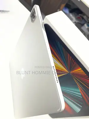 Apple iPad Pro 12.9 (2021) 128 GB Silver