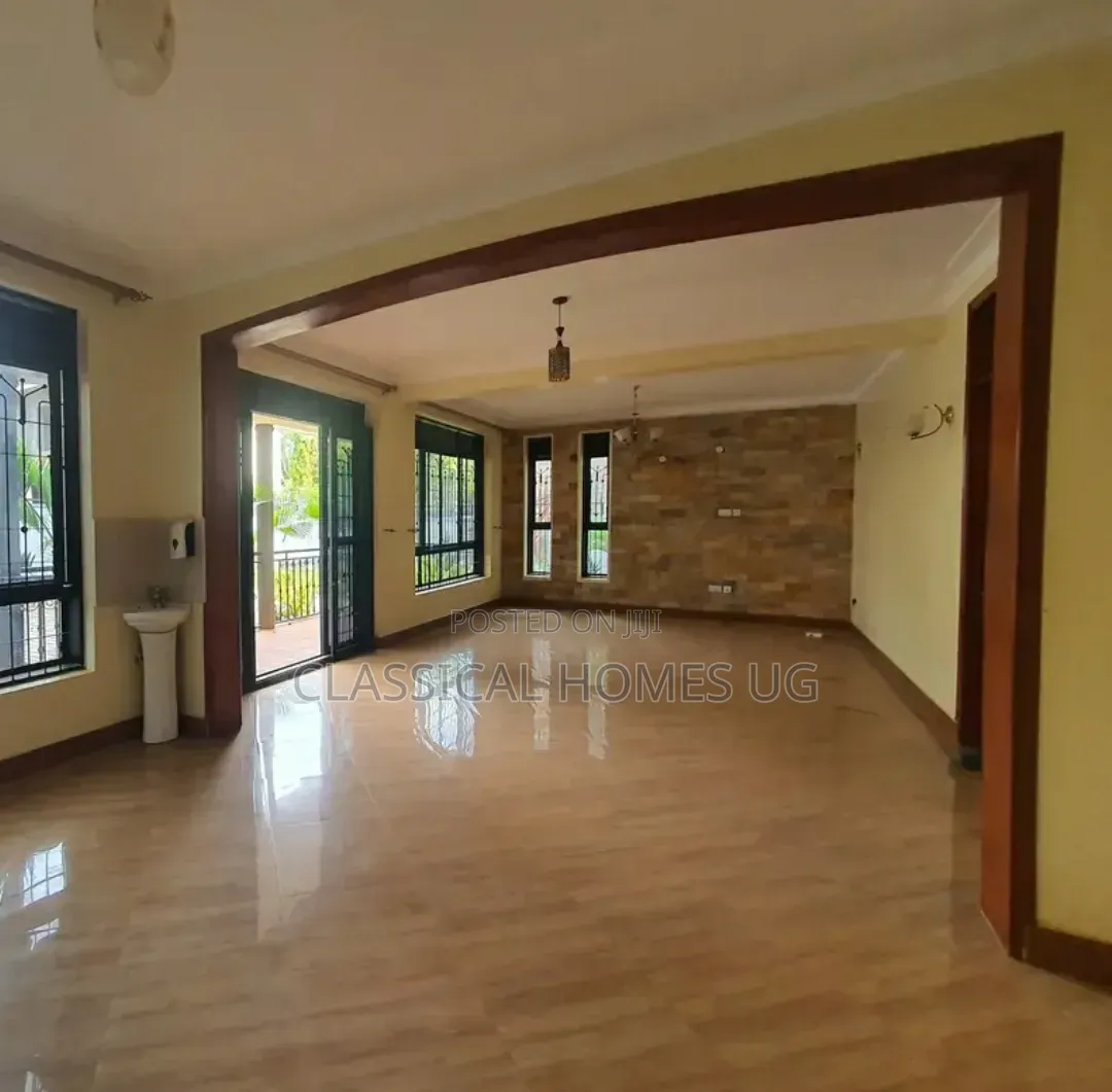 4bdrm Duplex in Naalya, Central Division for rent