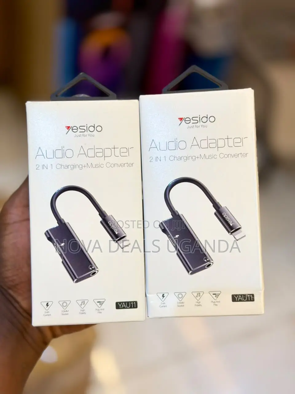 Yesido 2in1 Audio Adapter Charging+Music Converter- Yau11