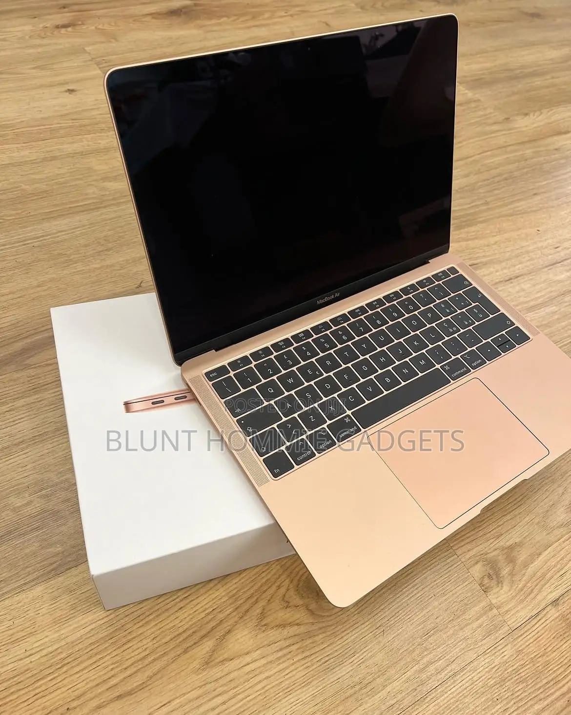 Laptop Apple MacBook Air 2020 8GB Intel Core i7 SSD 256GB