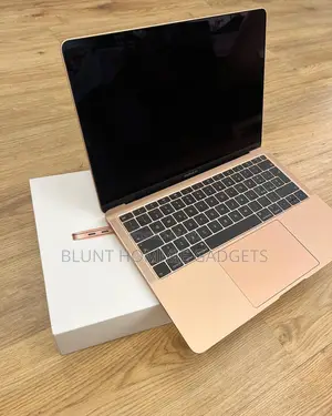 Laptop Apple MacBook Air 2020 8GB Intel Core i7 SSD 256GB