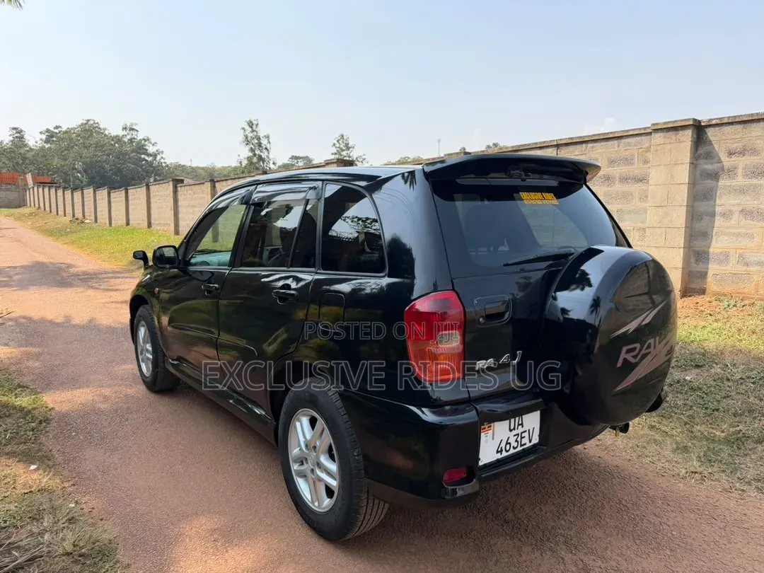 Toyota RAV4 1.8 2005 Black