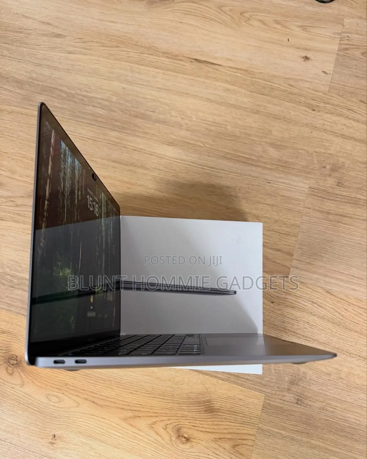 Laptop Apple MacBook Air 2020 16GB Intel Core i5 SSD 512GB