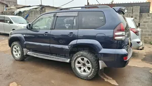 Toyota Land Cruiser Prado 2004 Gray